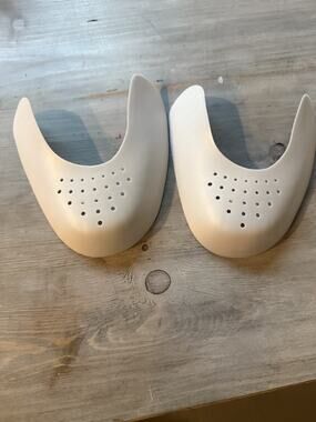 SHIELD Crease Protectors Durable Molded Sneaker Guards (Medium)